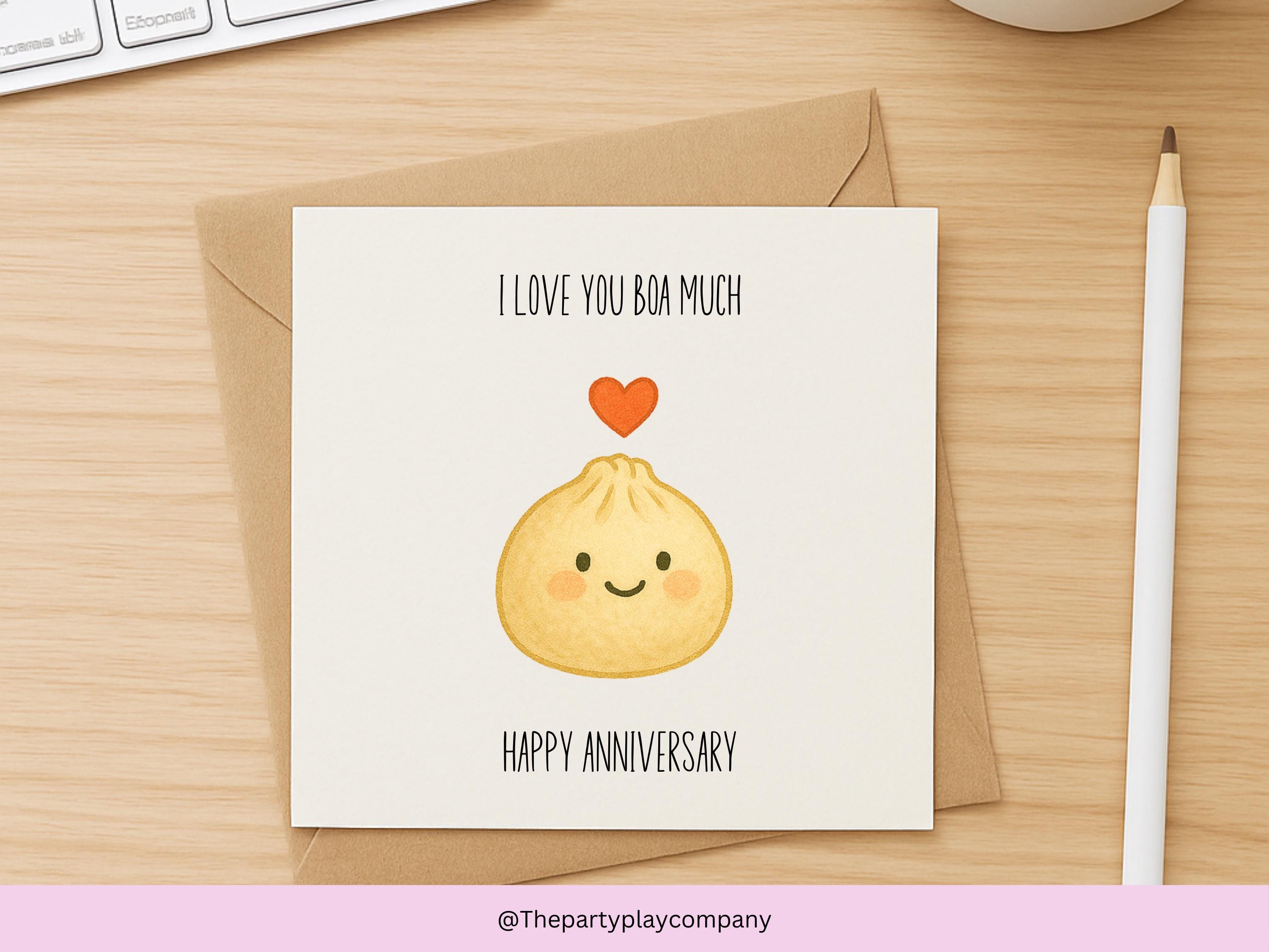 Cute Bao Bun Anniversary Card – Funny Pun Love Card, I Love You Boa Much, Cute Kawaii Food Couple Card for Partner or Spouse